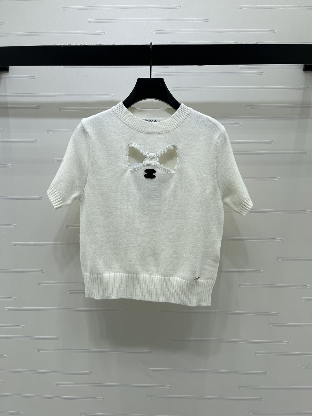 Women's short sleeves